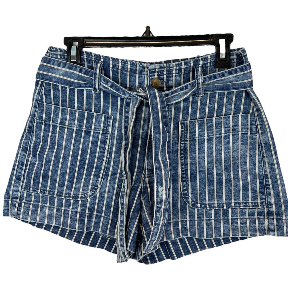 American Eagle Stretch Highest Rise Mom Short Striped Belted